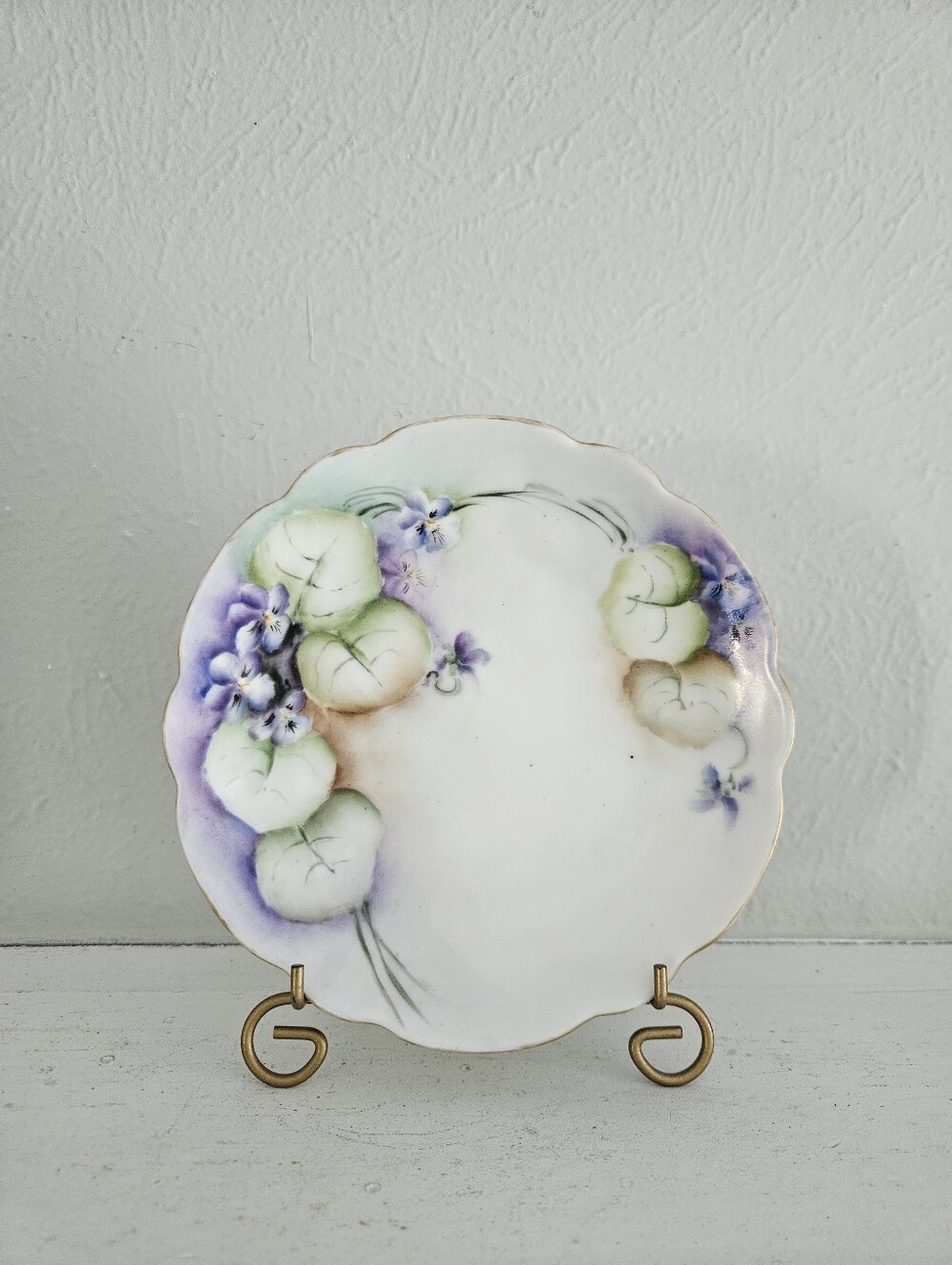Vintage Hutschenreuther Bavaria Violet Floral Porcelain Hand Painted Plate